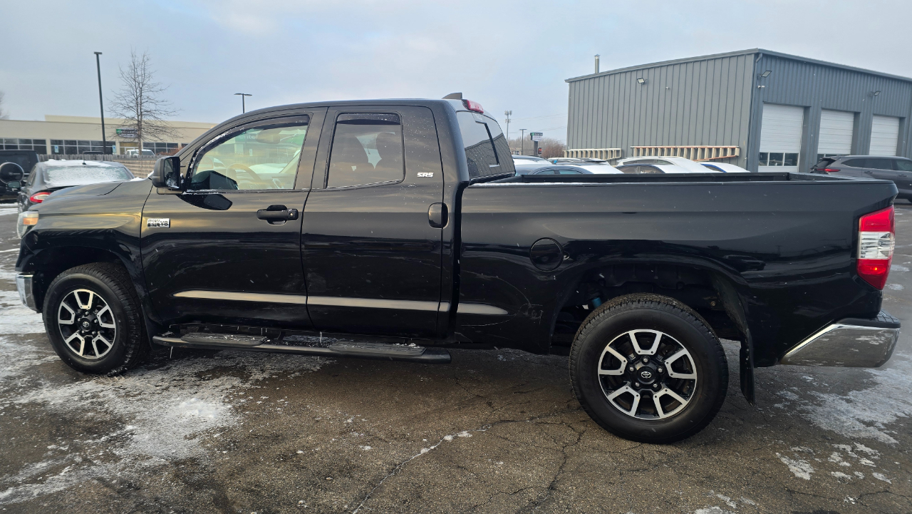 Toyota Tundra SR5 5.7L V8 Double Cab 4WD 2020
