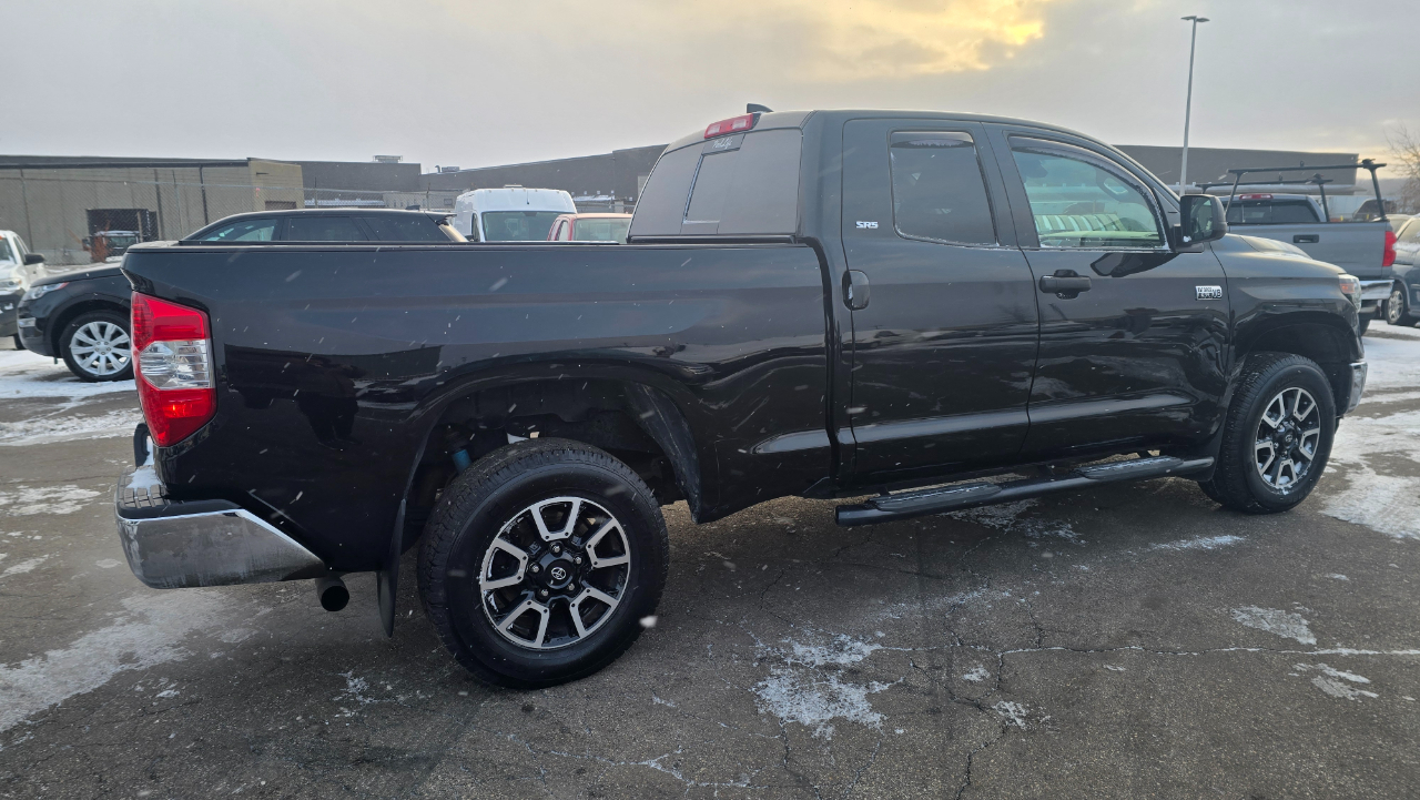 Toyota Tundra SR5 5.7L V8 Double Cab 4WD 2020