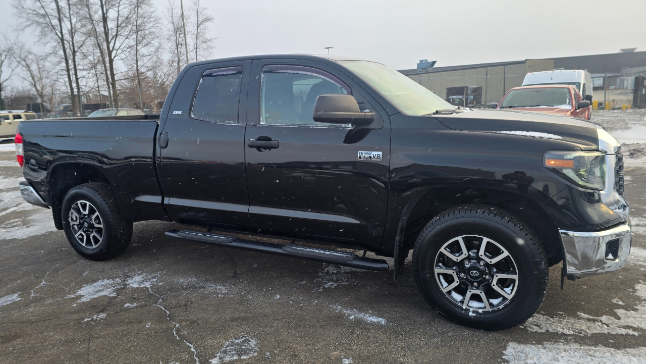 Toyota Tundra SR5 5.7L V8 Double Cab 4WD 2020