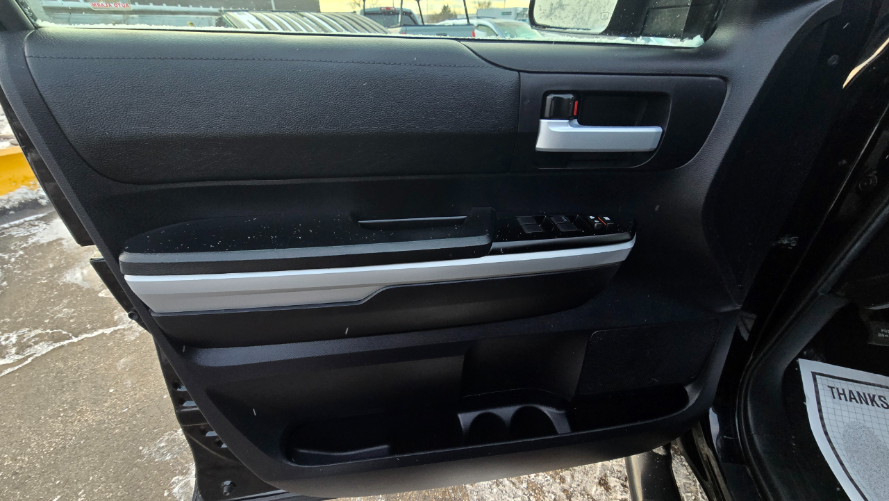 Toyota Tundra SR5 5.7L V8 Double Cab 4WD 2020