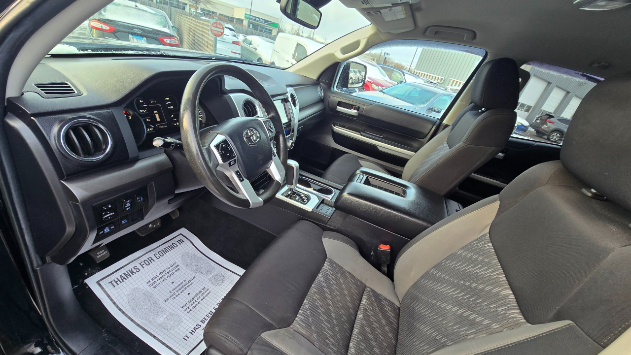 Toyota Tundra SR5 5.7L V8 Double Cab 4WD 2020
