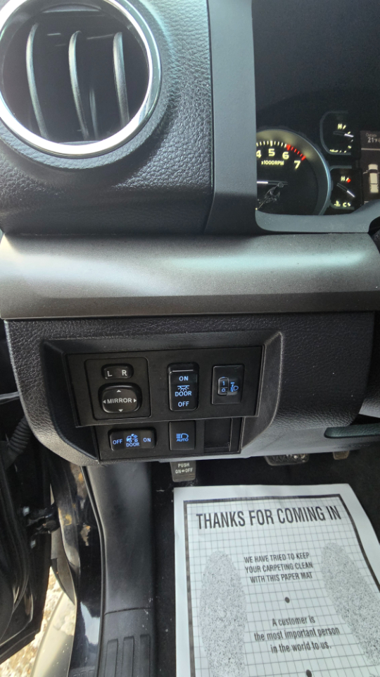 Toyota Tundra SR5 5.7L V8 Double Cab 4WD 2020