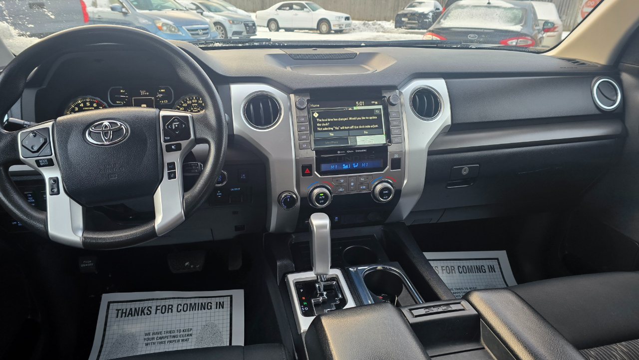 Toyota Tundra SR5 5.7L V8 Double Cab 4WD 2020