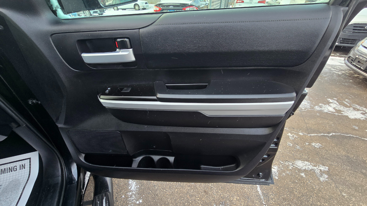 Toyota Tundra SR5 5.7L V8 Double Cab 4WD 2020