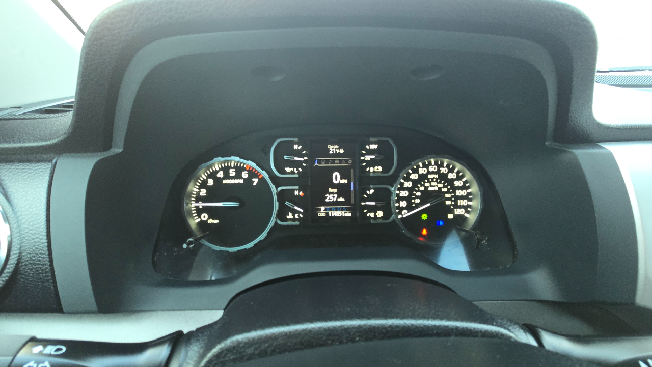 Toyota Tundra SR5 5.7L V8 Double Cab 4WD 2020