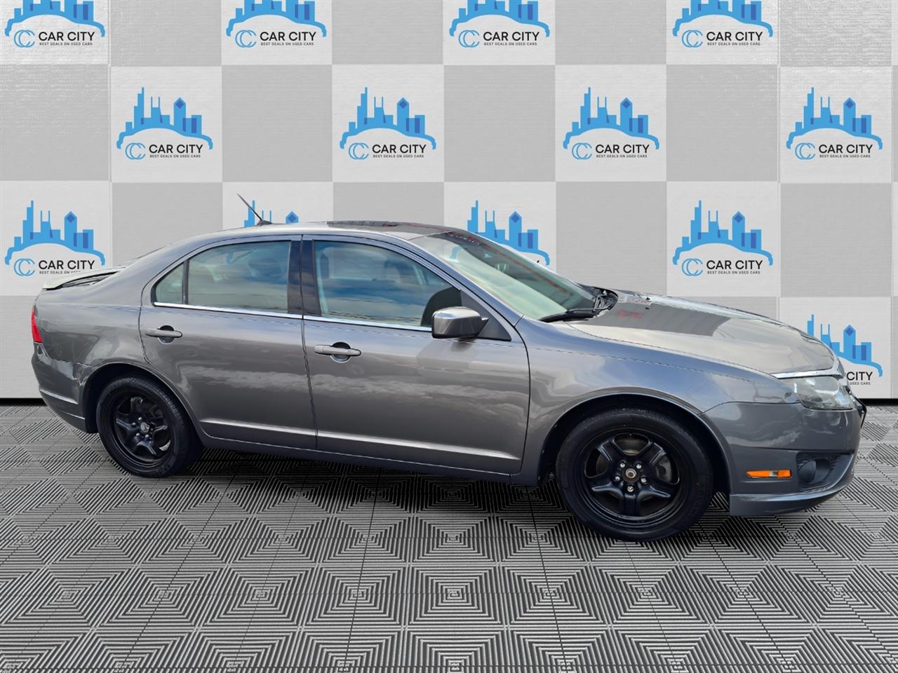 Ford Fusion SE 2010