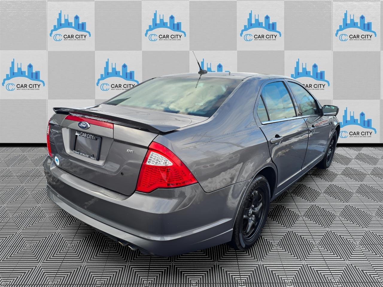 Ford Fusion SE 2010