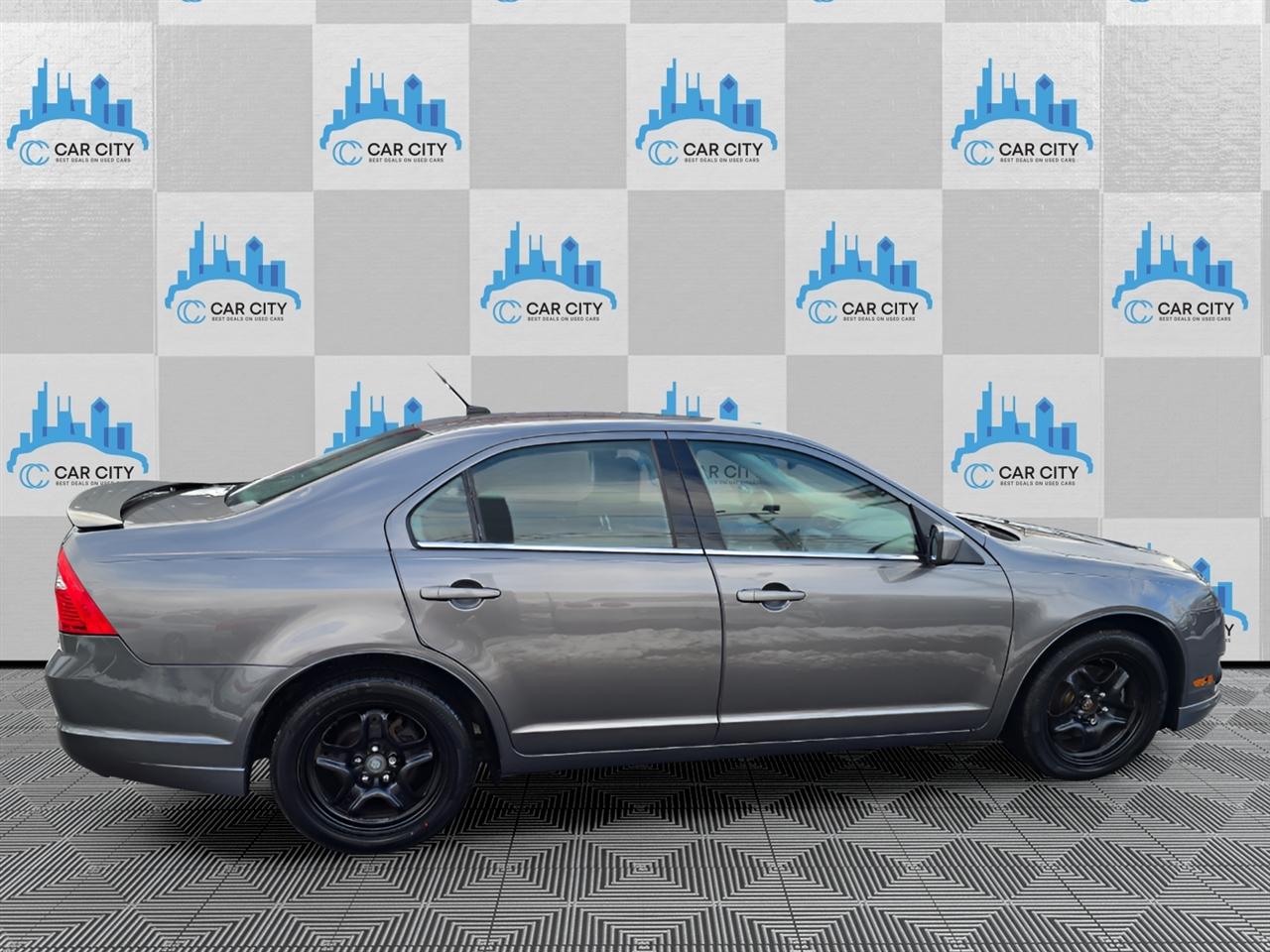 Ford Fusion SE 2010
