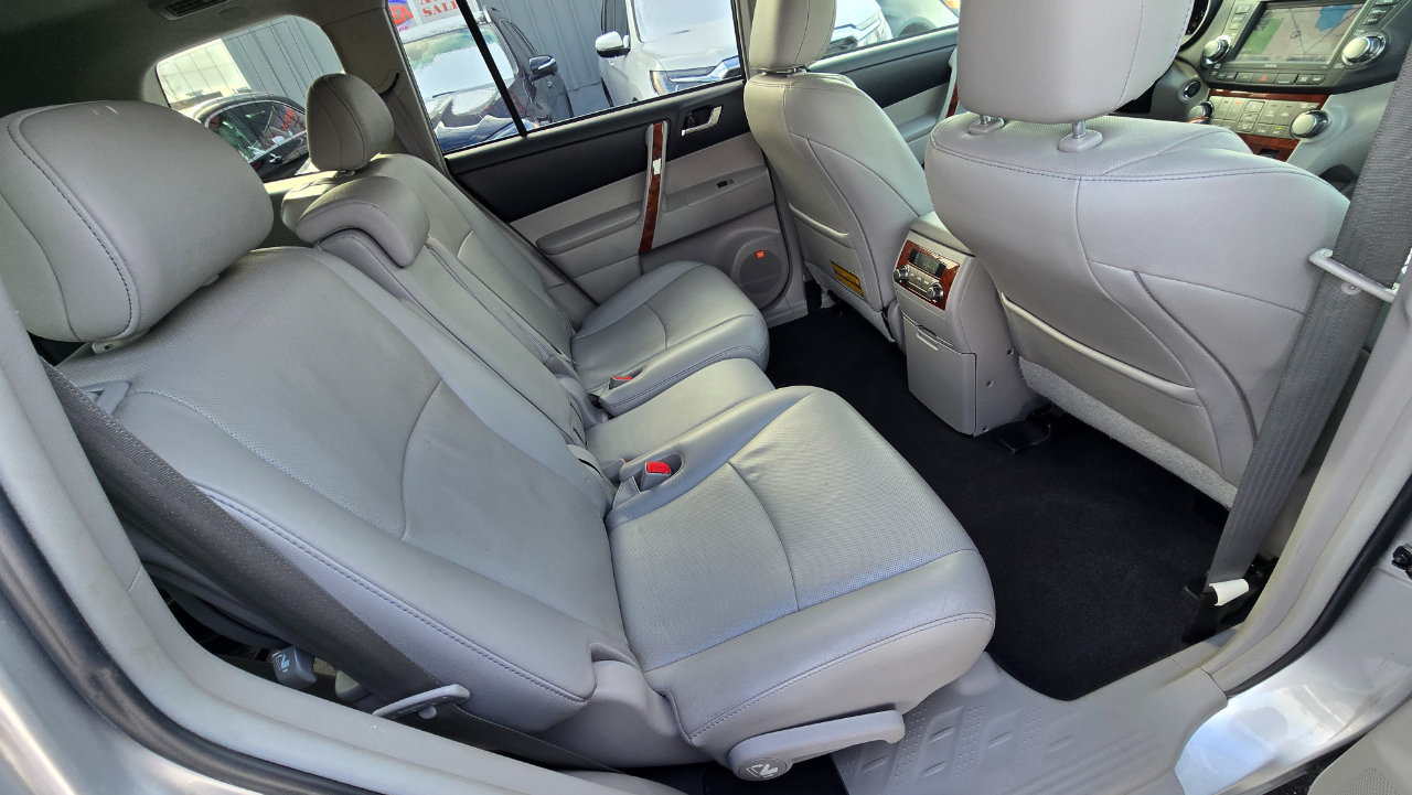 Toyota Highlander Limited 4WD 2012