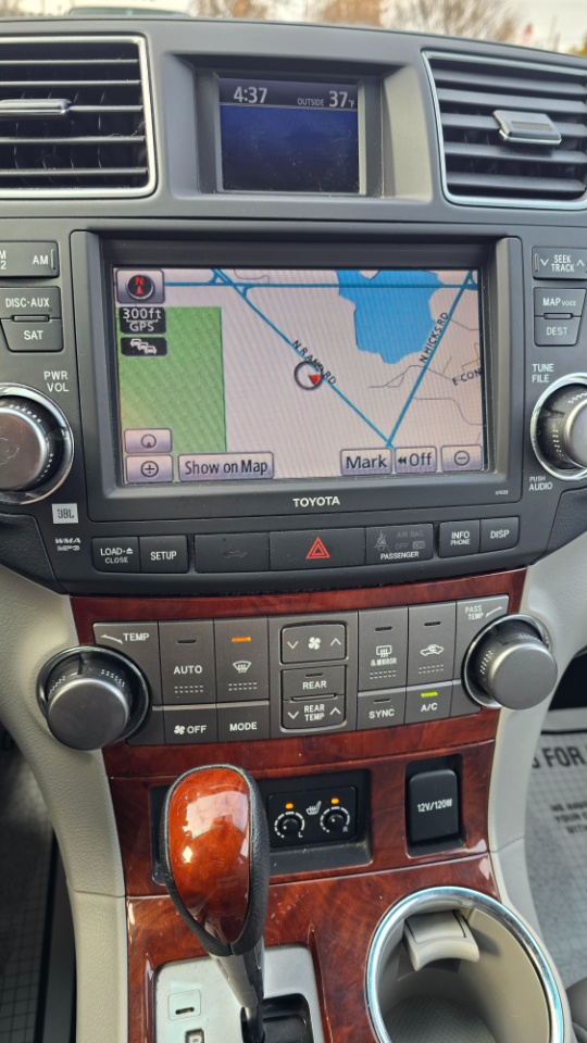 Toyota Highlander Limited 4WD 2012