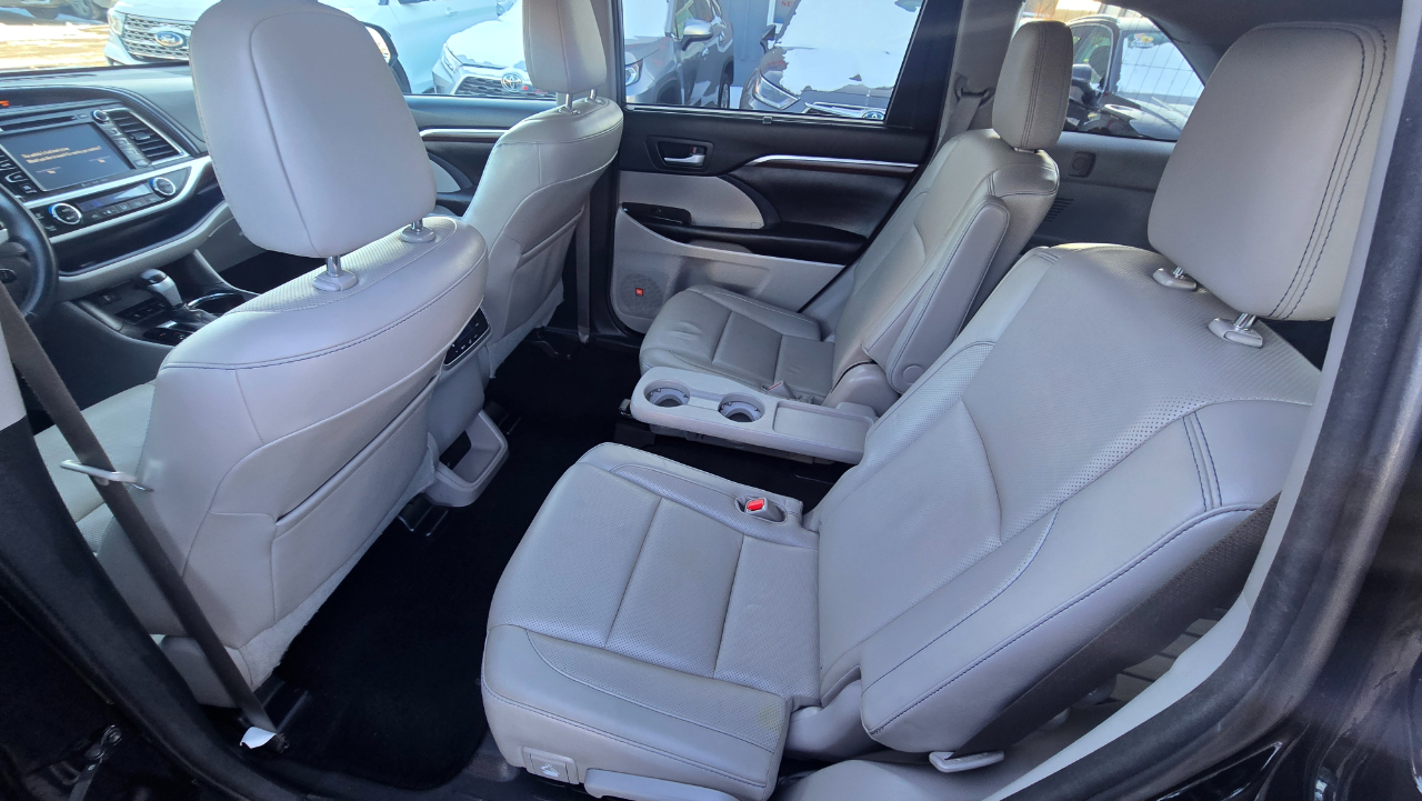 Toyota Highlander Limited AWD V6 2016