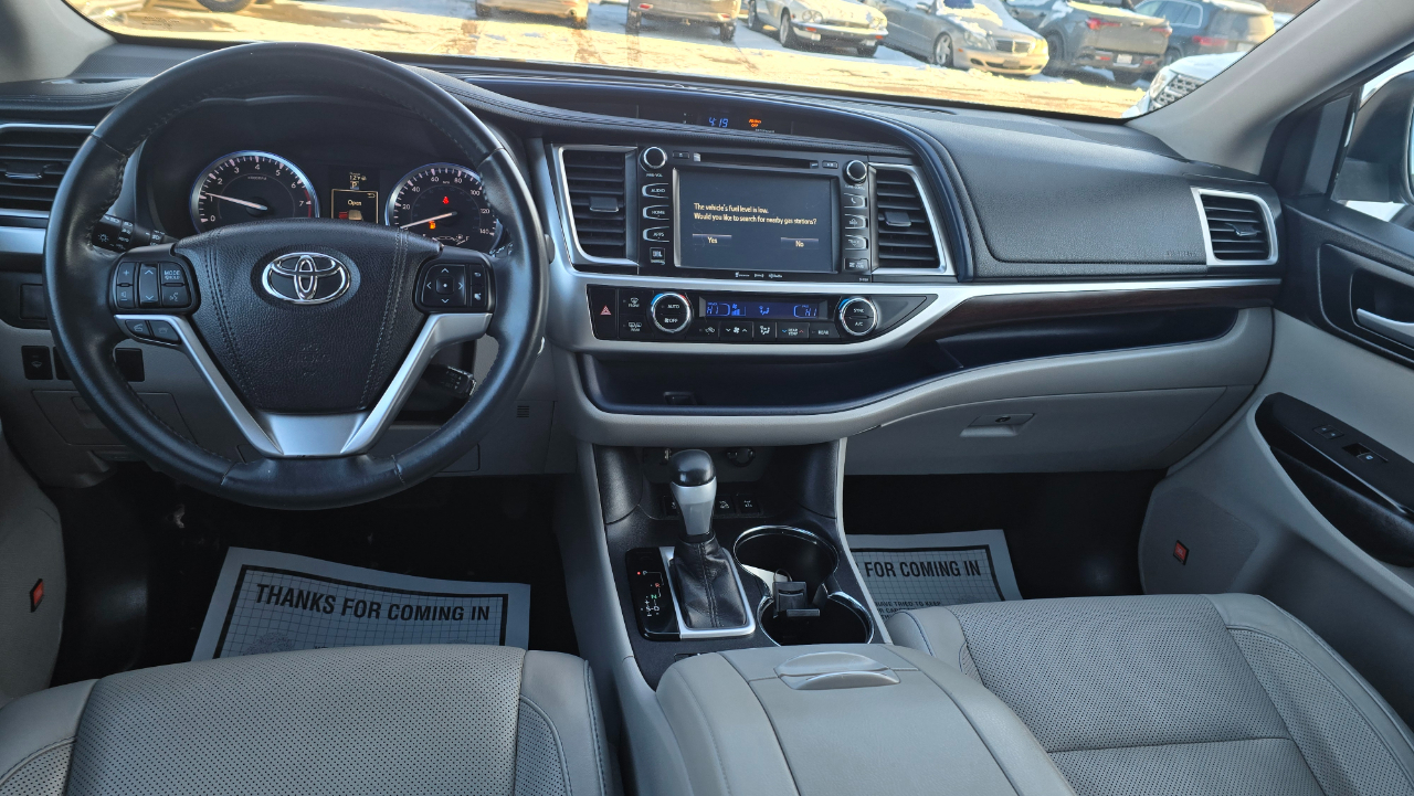 Toyota Highlander Limited AWD V6 2016