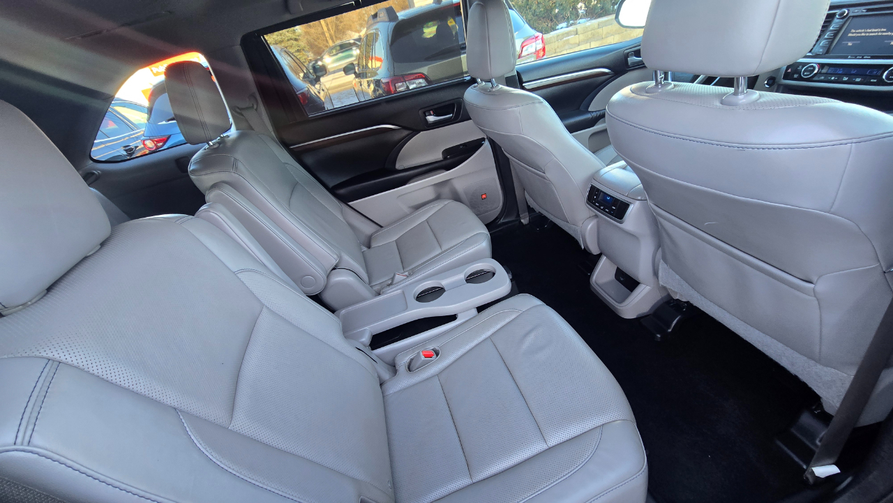 Toyota Highlander Limited AWD V6 2016