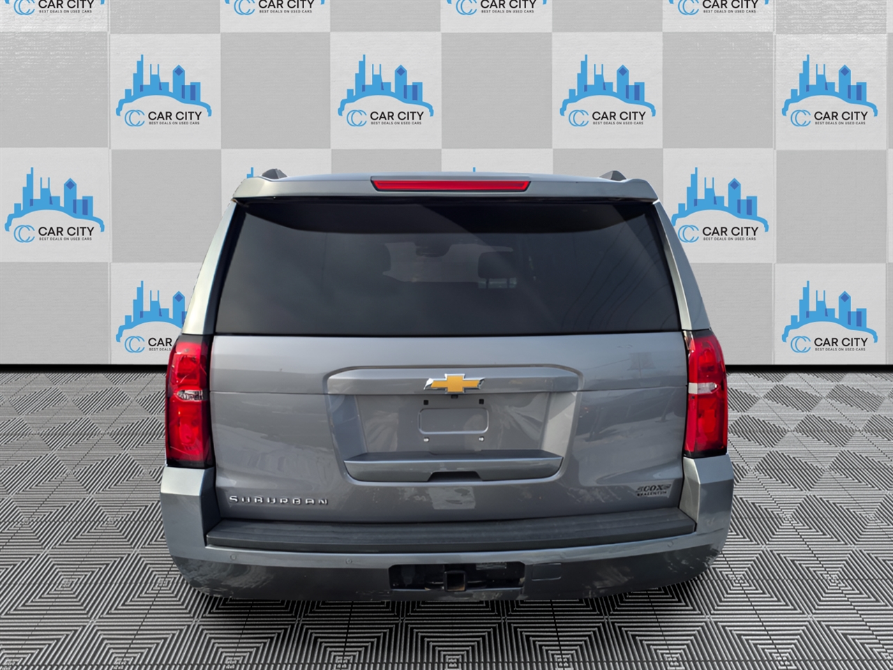 Chevrolet Suburban LT 4WD 2020