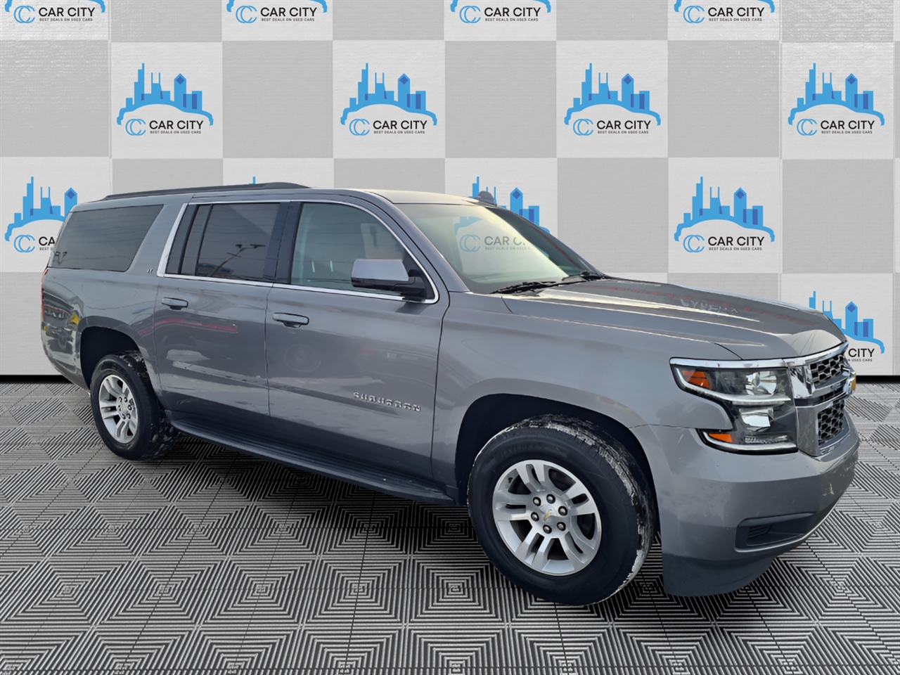 Chevrolet Suburban LT 4WD 2020