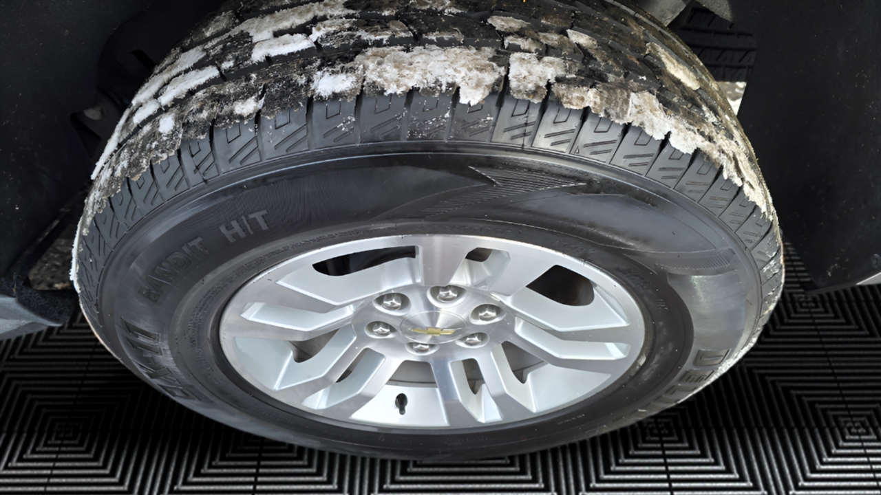 Chevrolet Suburban LT 4WD 2020