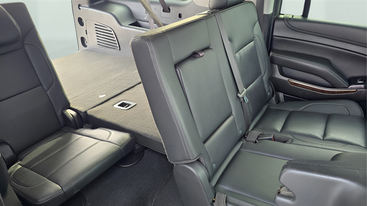 Chevrolet Suburban LT 4WD 2020