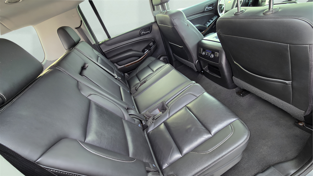 Chevrolet Suburban LT 4WD 2020