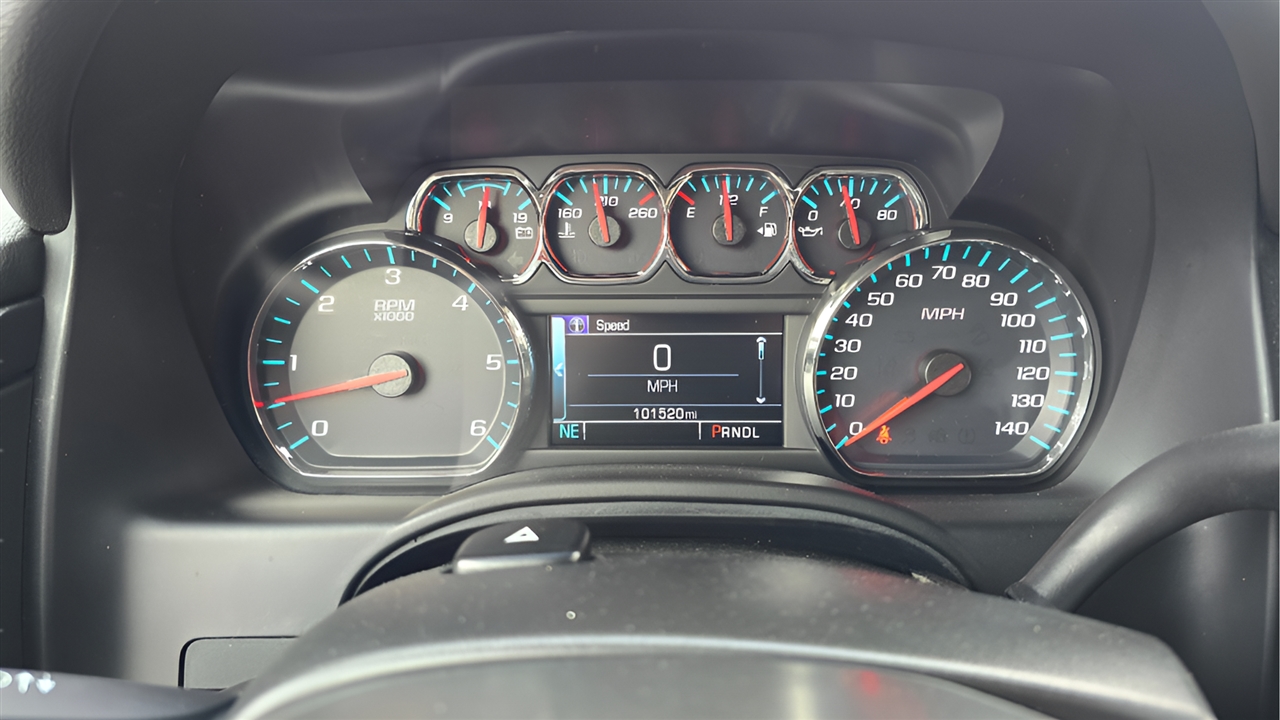 Chevrolet Suburban LT 4WD 2020