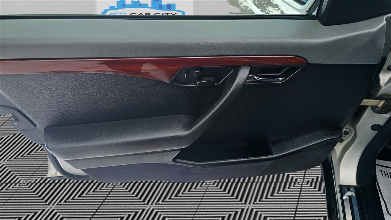 Mercedes-Benz C-Class C280 1994