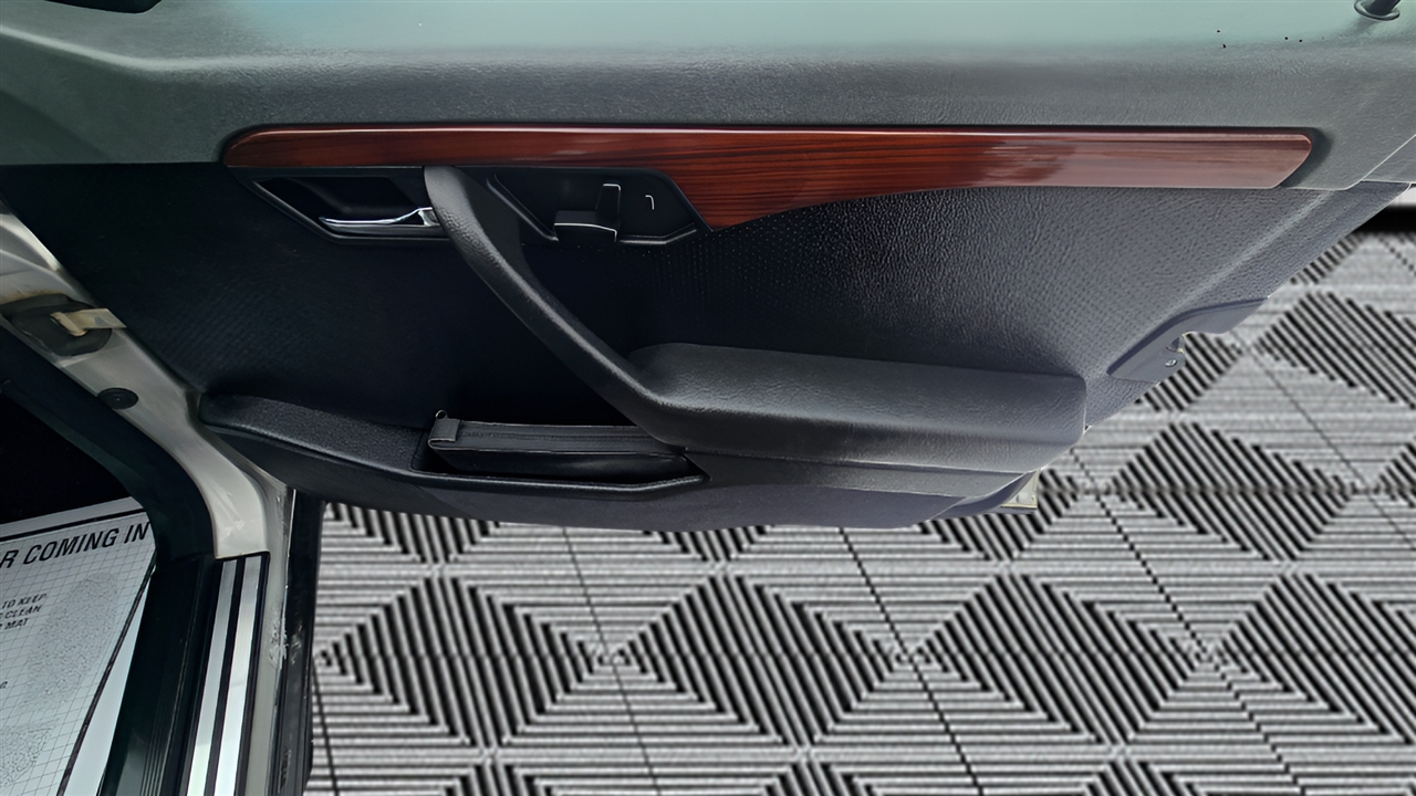 Mercedes-Benz C-Class C280 1994