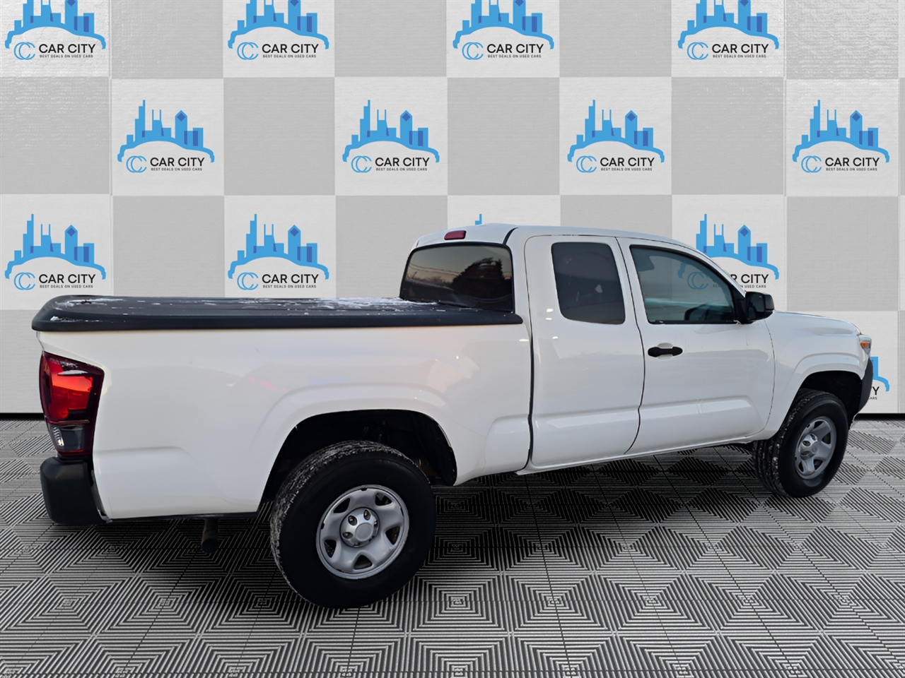 Toyota Tacoma SR5 Access Cab I4 6AT 4WD 2019