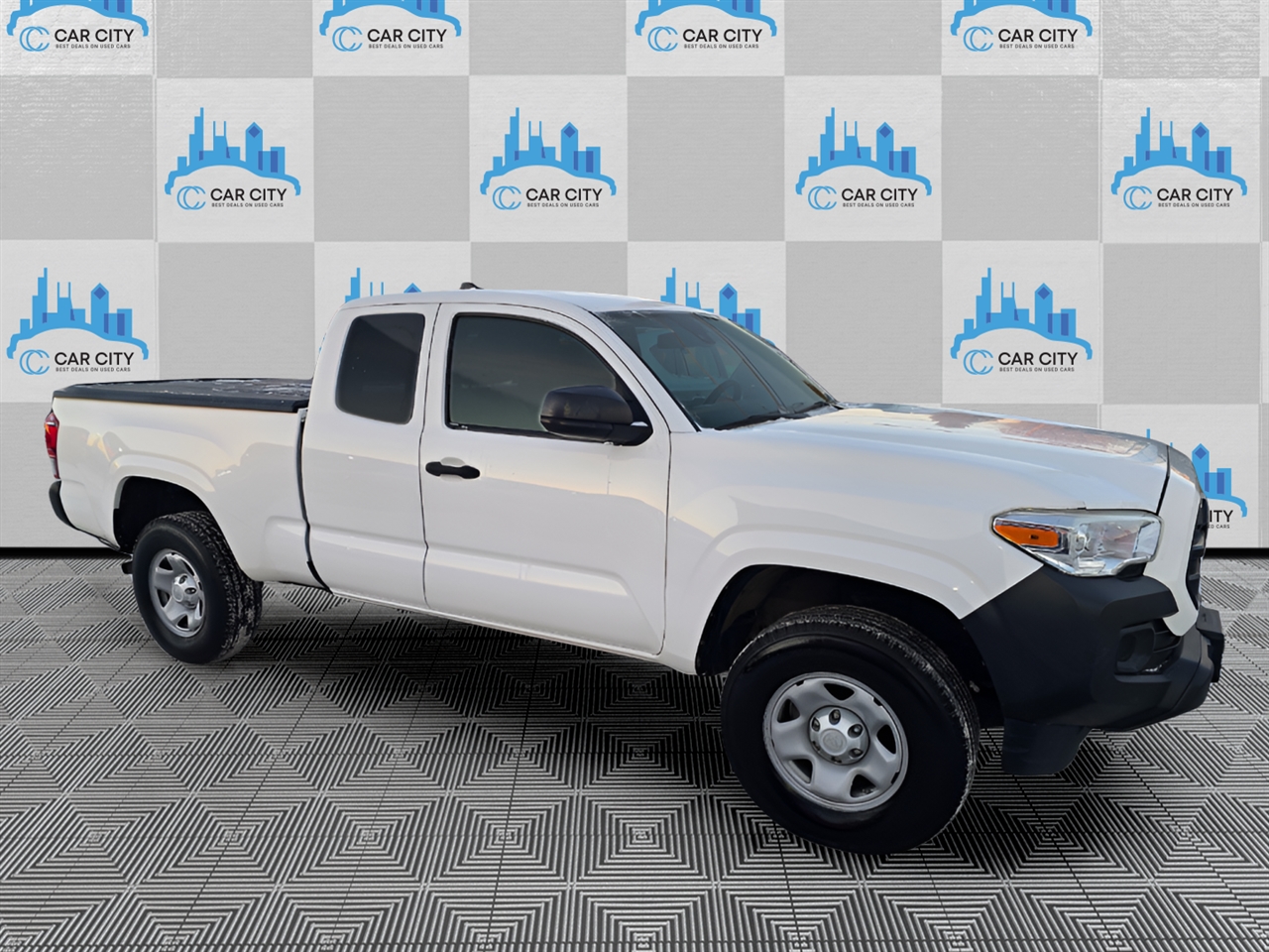 Toyota Tacoma SR5 Access Cab I4 6AT 4WD 2019