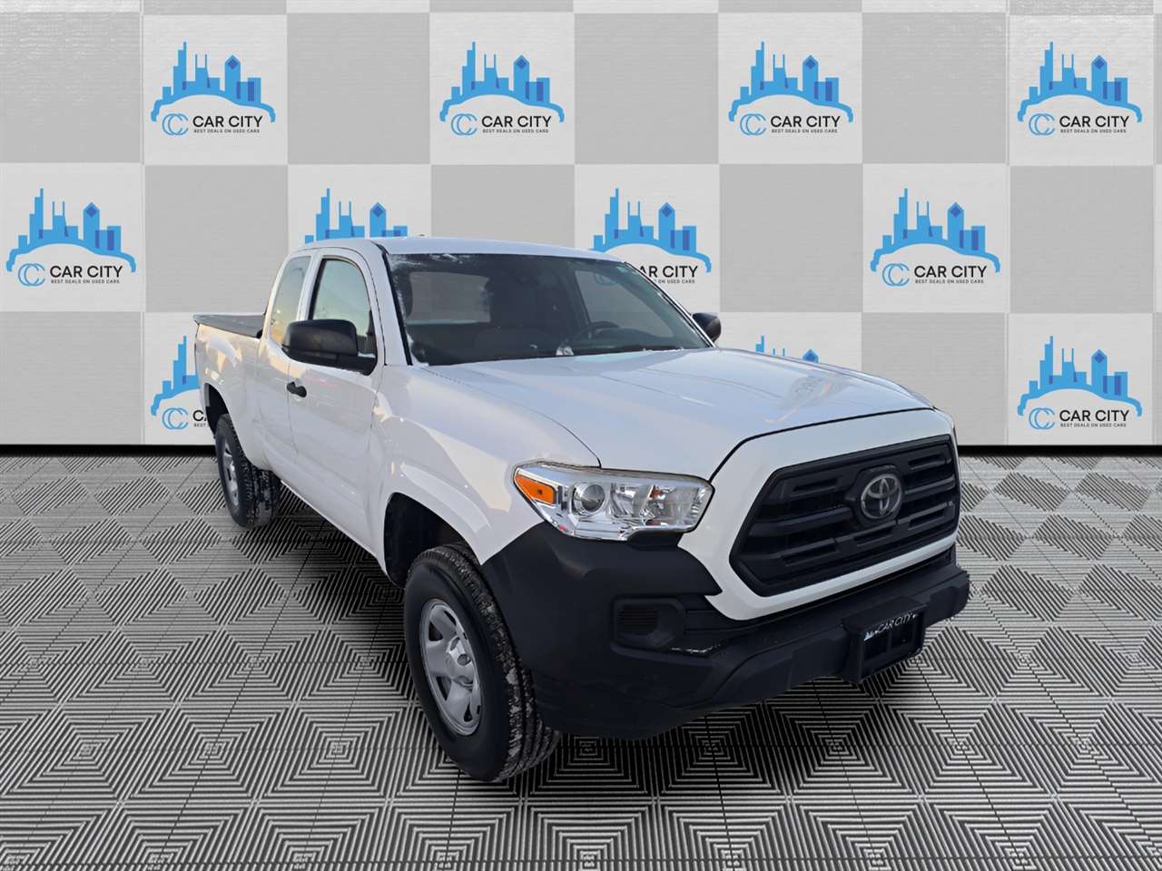 Toyota Tacoma SR5 Access Cab I4 6AT 4WD 2019