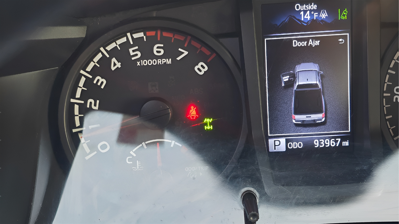 Toyota Tacoma SR5 Access Cab I4 6AT 4WD 2019