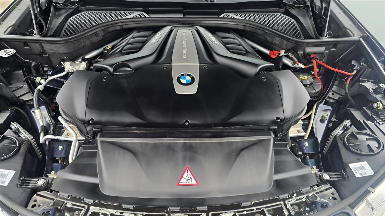 BMW X5 xDrive50i 2016