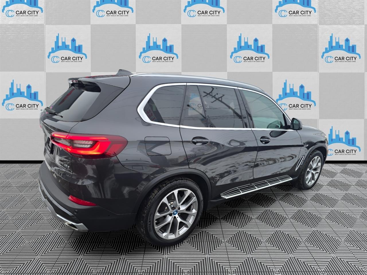 BMW X5 xDrive45e 2023