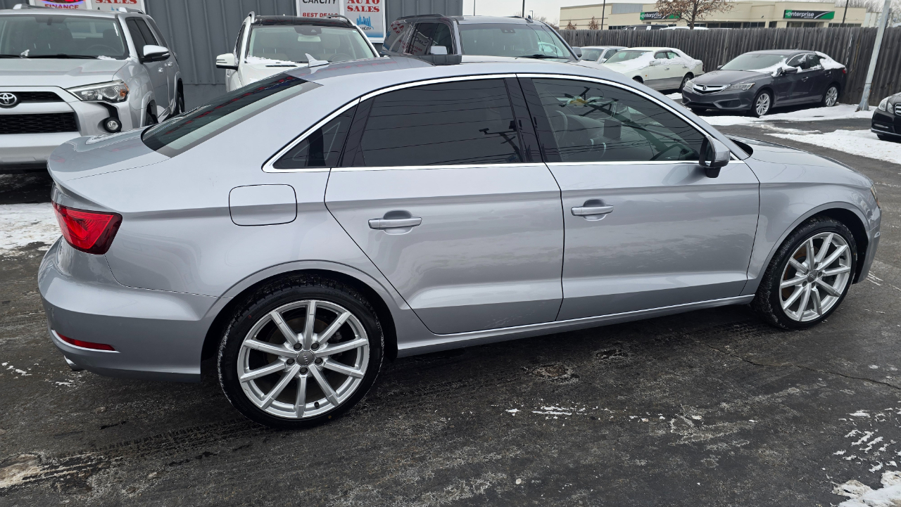 Audi A3 2.0T Premium Sedan quattro S tronic 2015