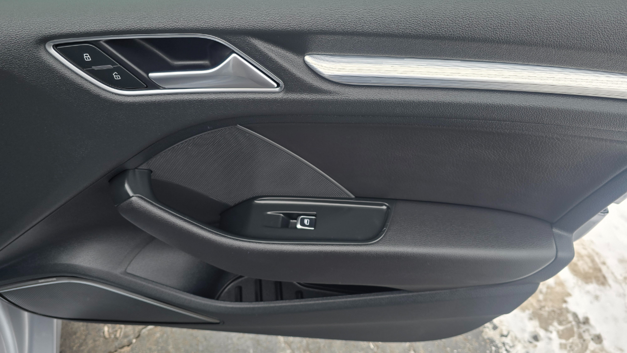 Audi A3 2.0T Premium Sedan quattro S tronic 2015