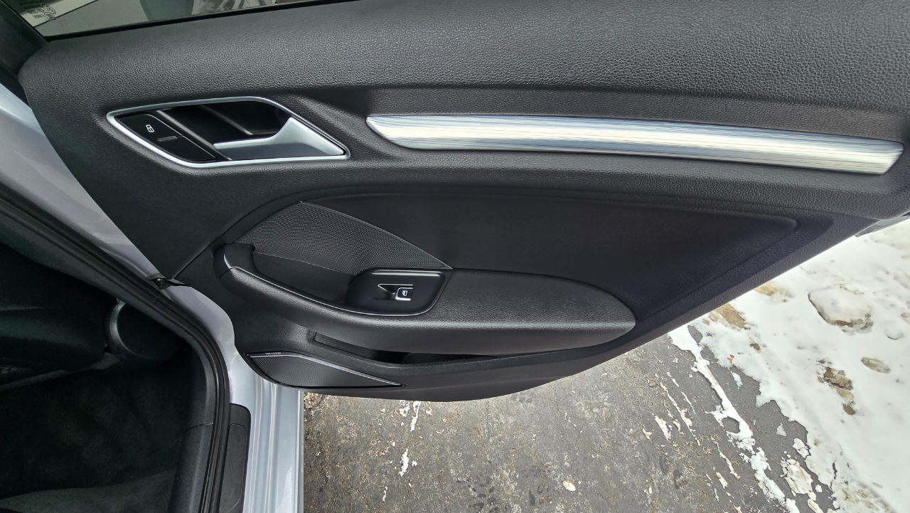 Audi A3 2.0T Premium Sedan quattro S tronic 2015