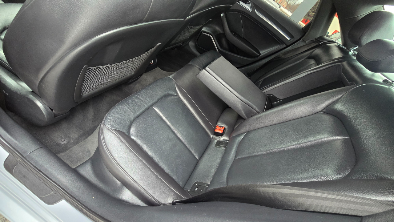 Audi A3 2.0T Premium Sedan quattro S tronic 2015