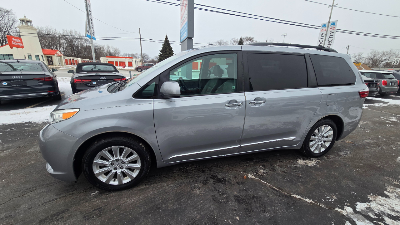 Toyota Sienna Limited AWD 7-Passenger V6 2015