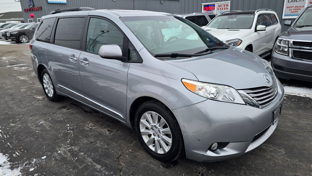 Toyota Sienna Limited AWD 7-Passenger V6 2015