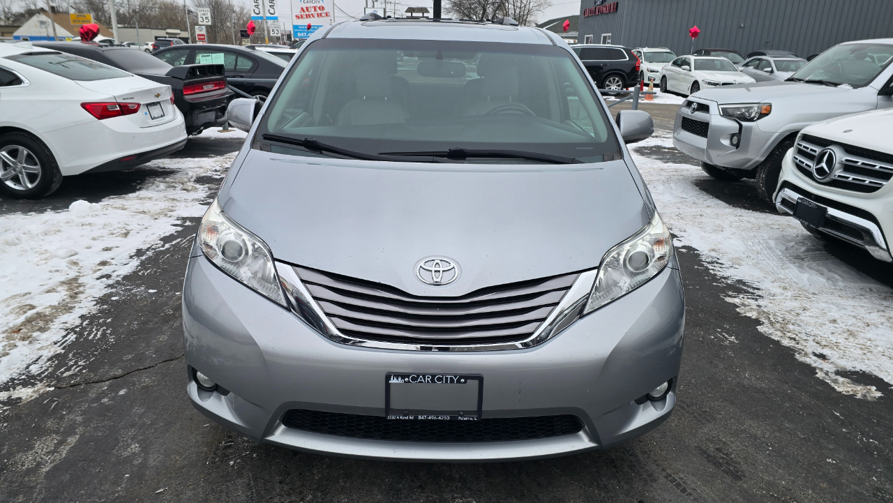 Toyota Sienna Limited AWD 7-Passenger V6 2015