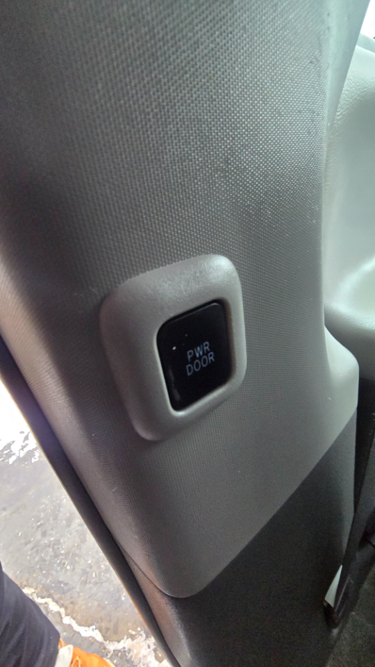 Toyota Sienna Limited AWD 7-Passenger V6 2015