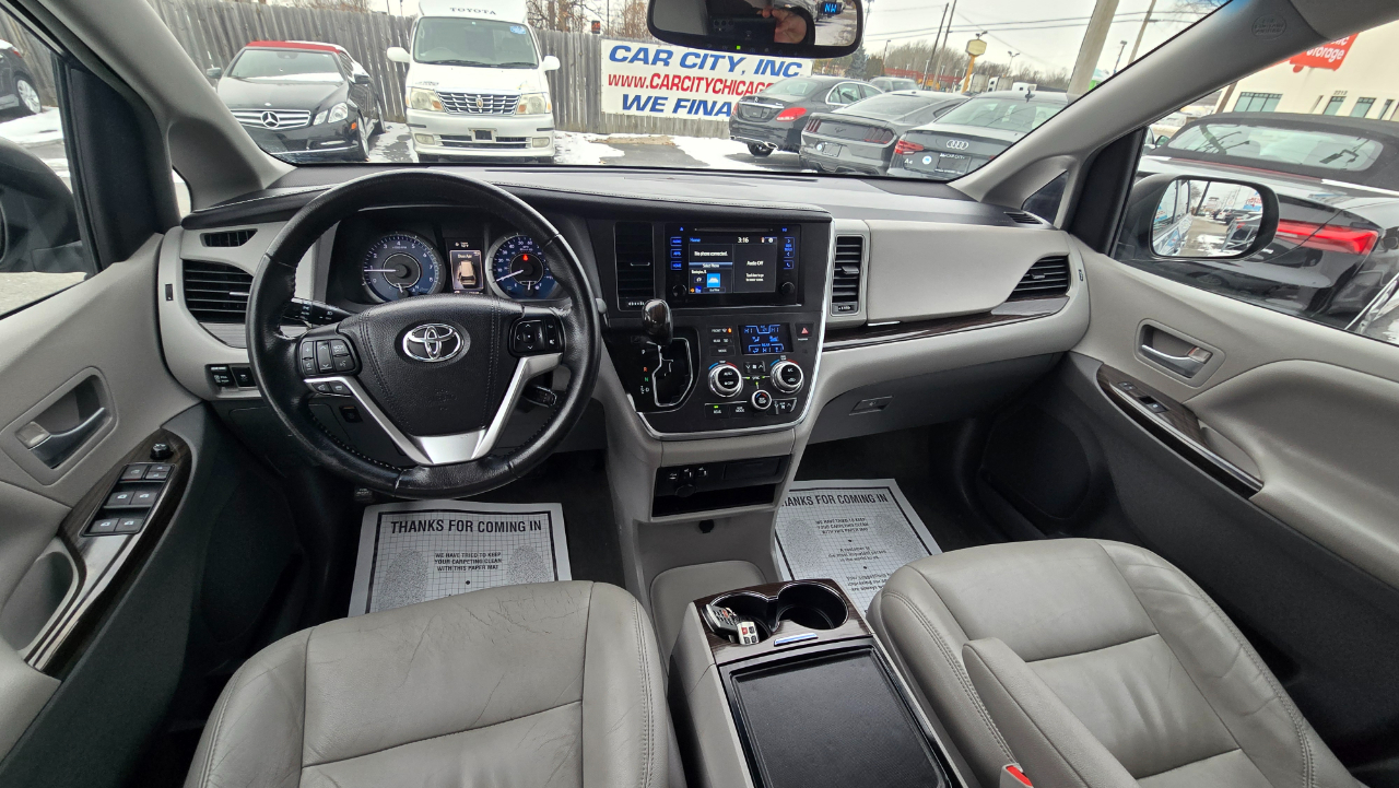 Toyota Sienna Limited AWD 7-Passenger V6 2015