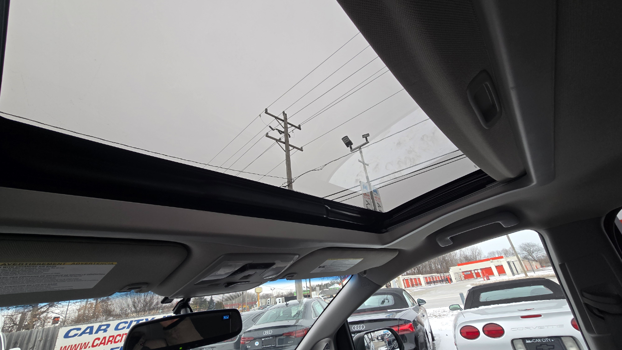 Toyota Sienna Limited AWD 7-Passenger V6 2015