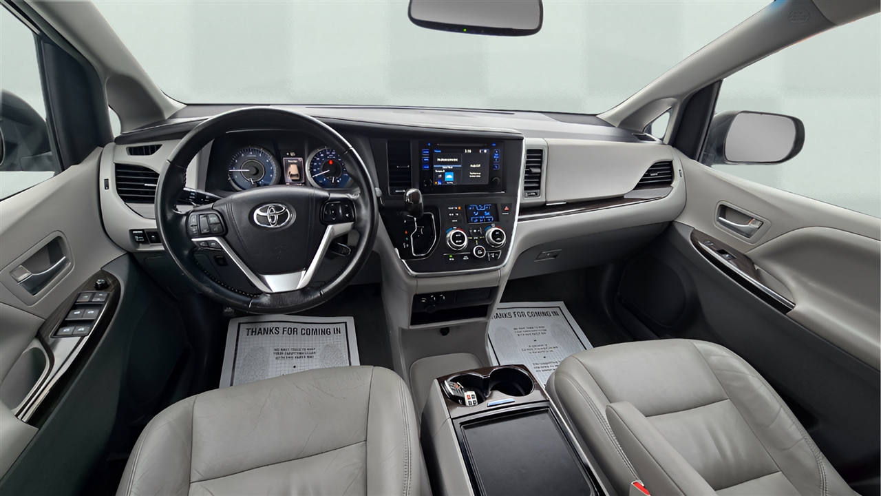 Toyota Sienna Limited AWD 7-Passenger V6 2015