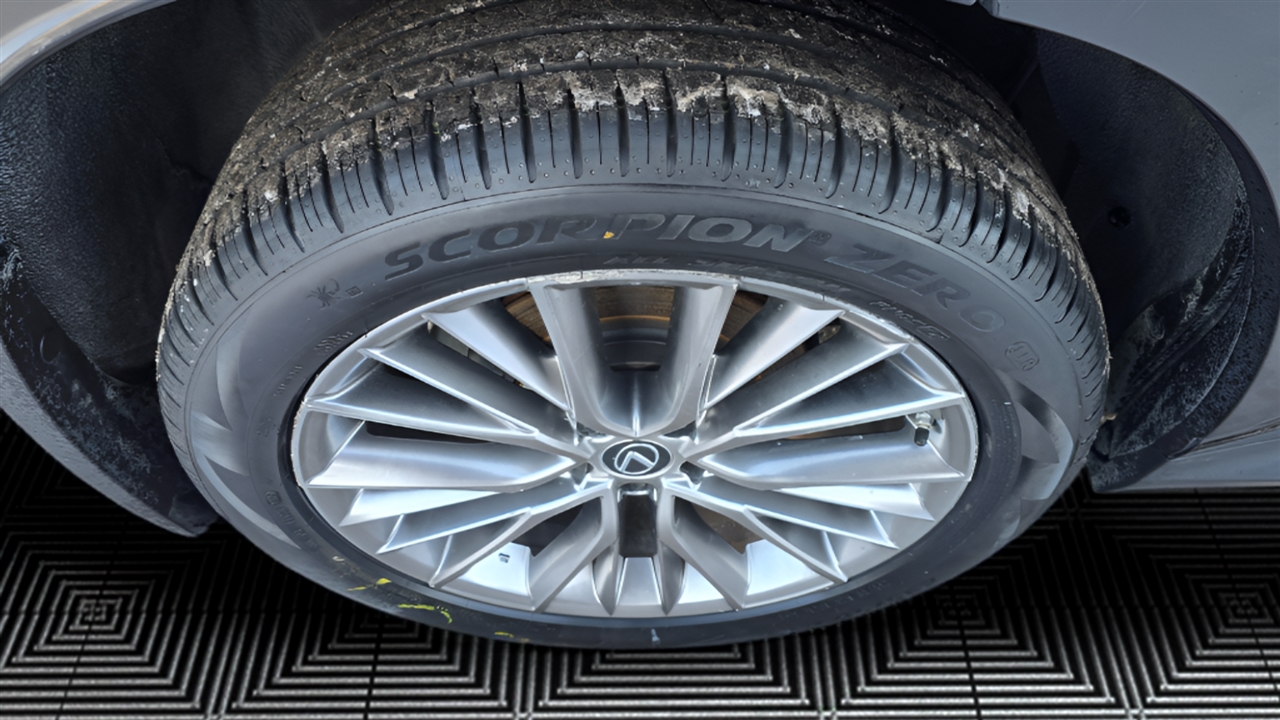 Lexus NX 350h Premium 2022