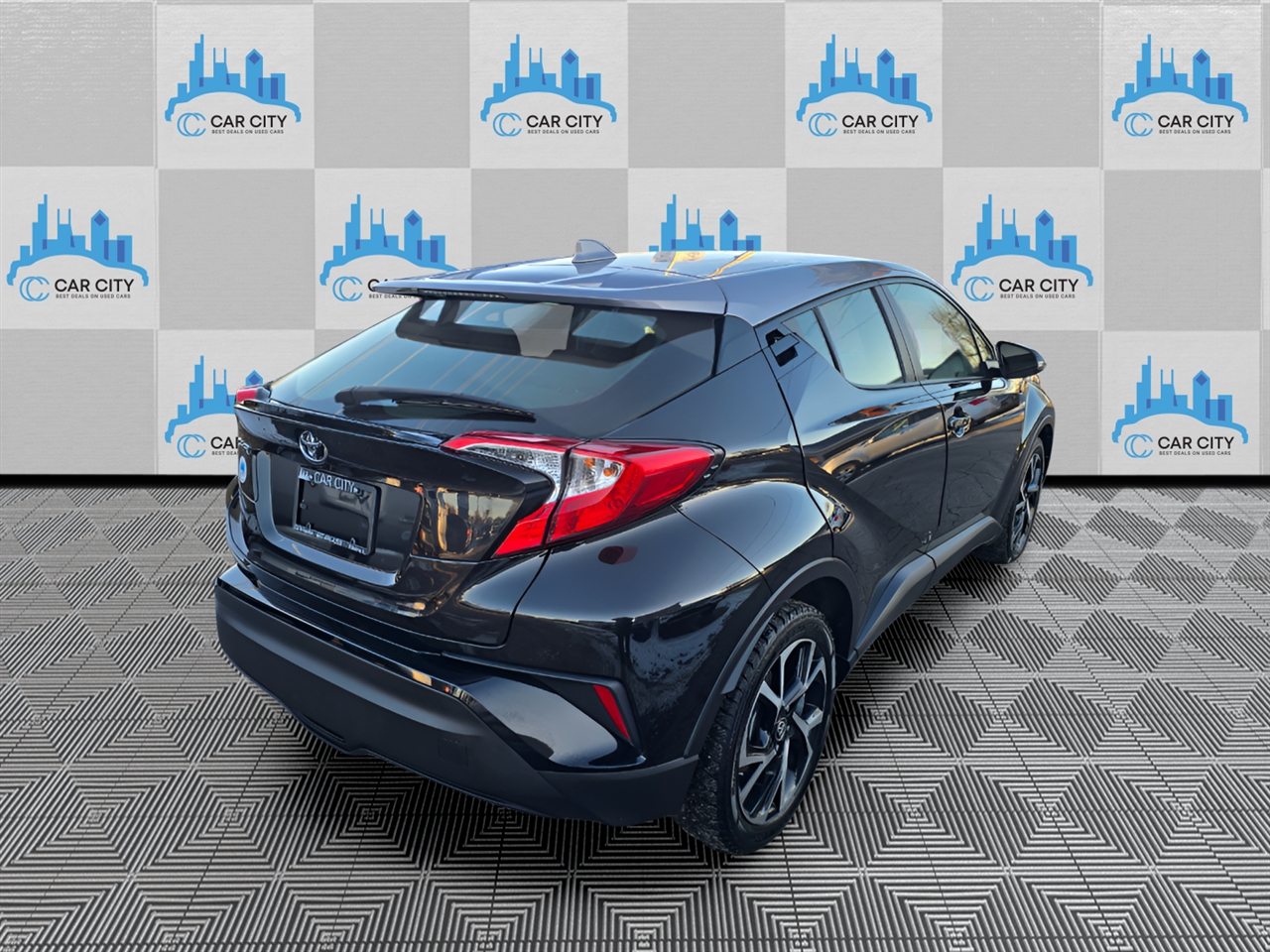 Toyota C-HR XLE 2020