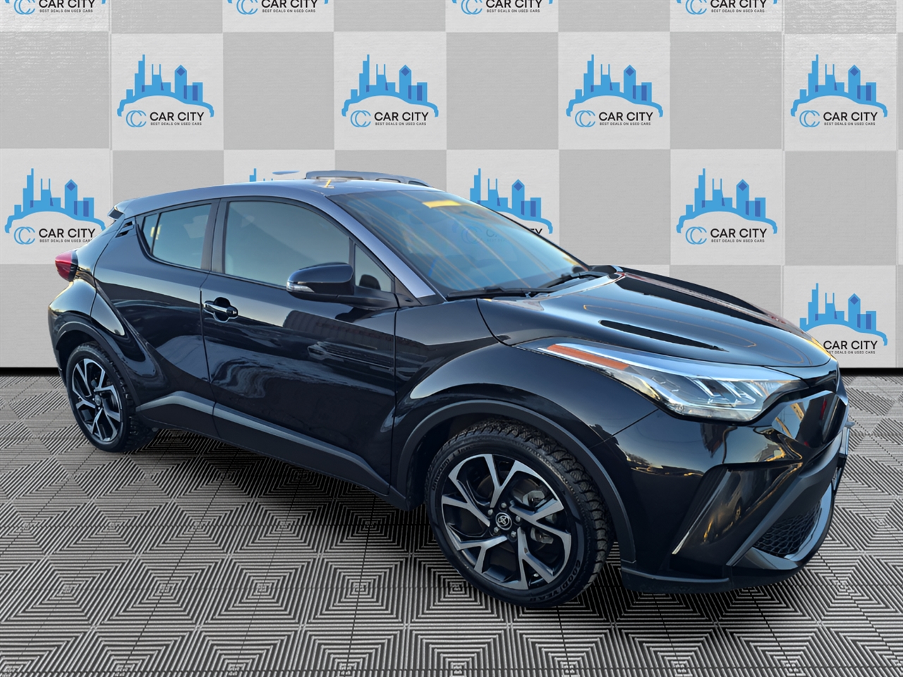 Toyota C-HR XLE 2020
