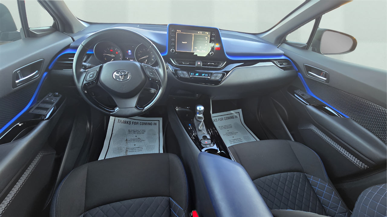 Toyota C-HR XLE 2020