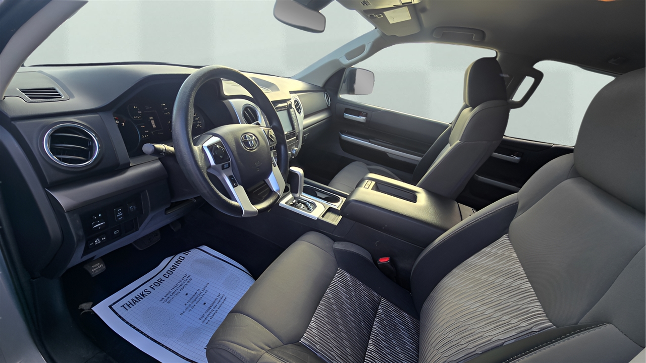 Toyota Tundra SR5 5.7L V8 Double Cab 4WD 2018