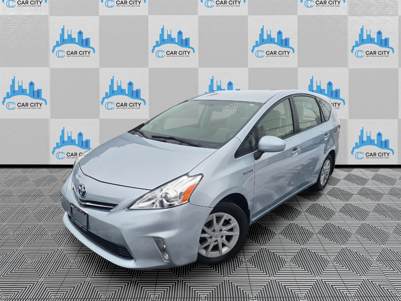 Toyota Prius V Three 2014