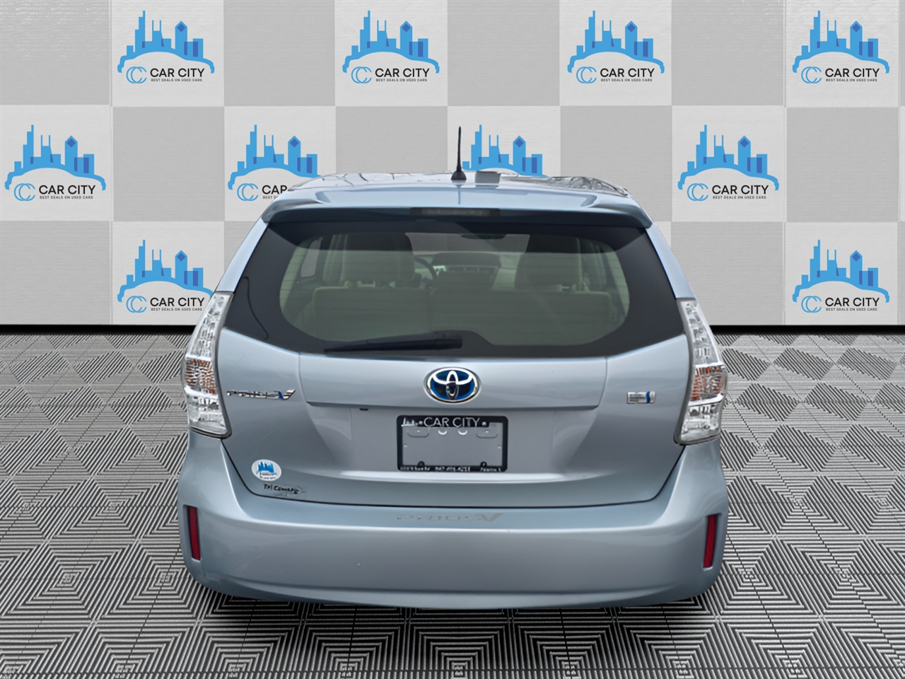 Toyota Prius V Three 2014