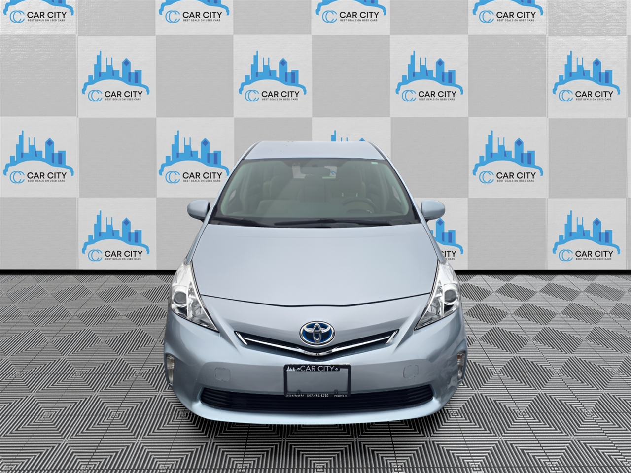 Toyota Prius V Three 2014